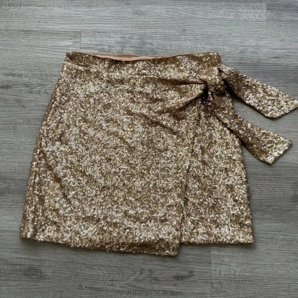 House of Harlow 1960 Gold Sequin Mini Skirt